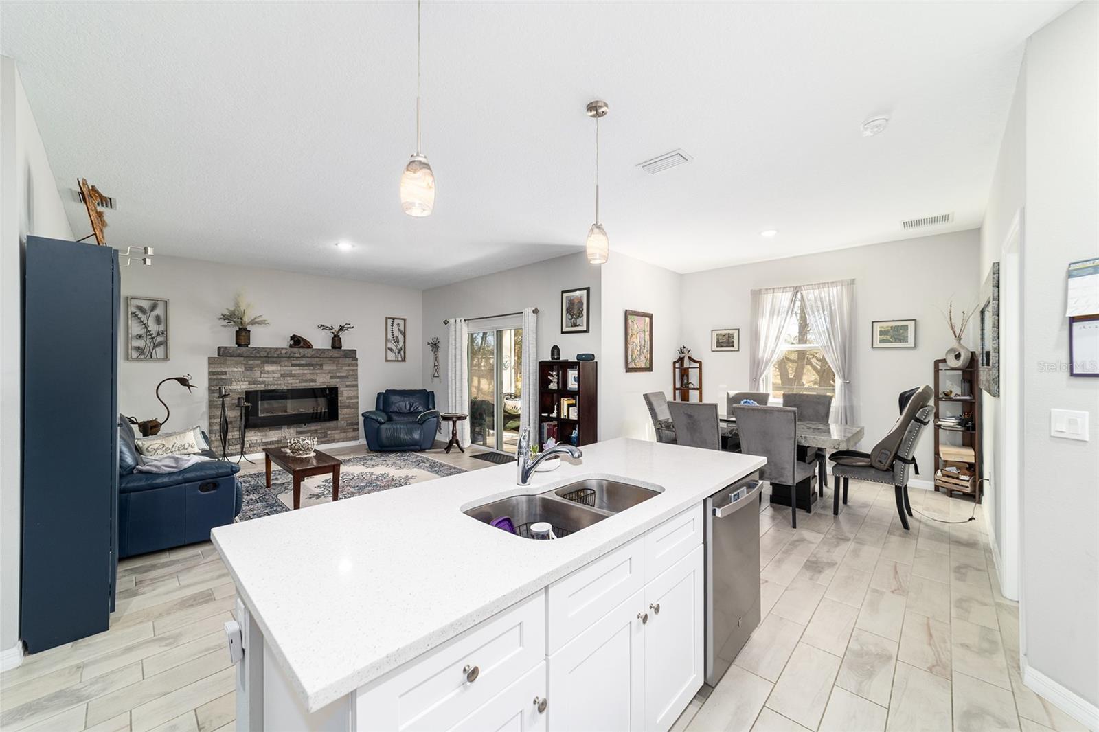 SILVER SPGS SHORES UN 31 - Residential