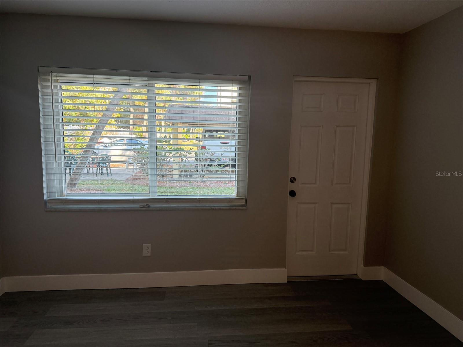 JEFFERSON HOUSE THE CONDO - Residential Lease