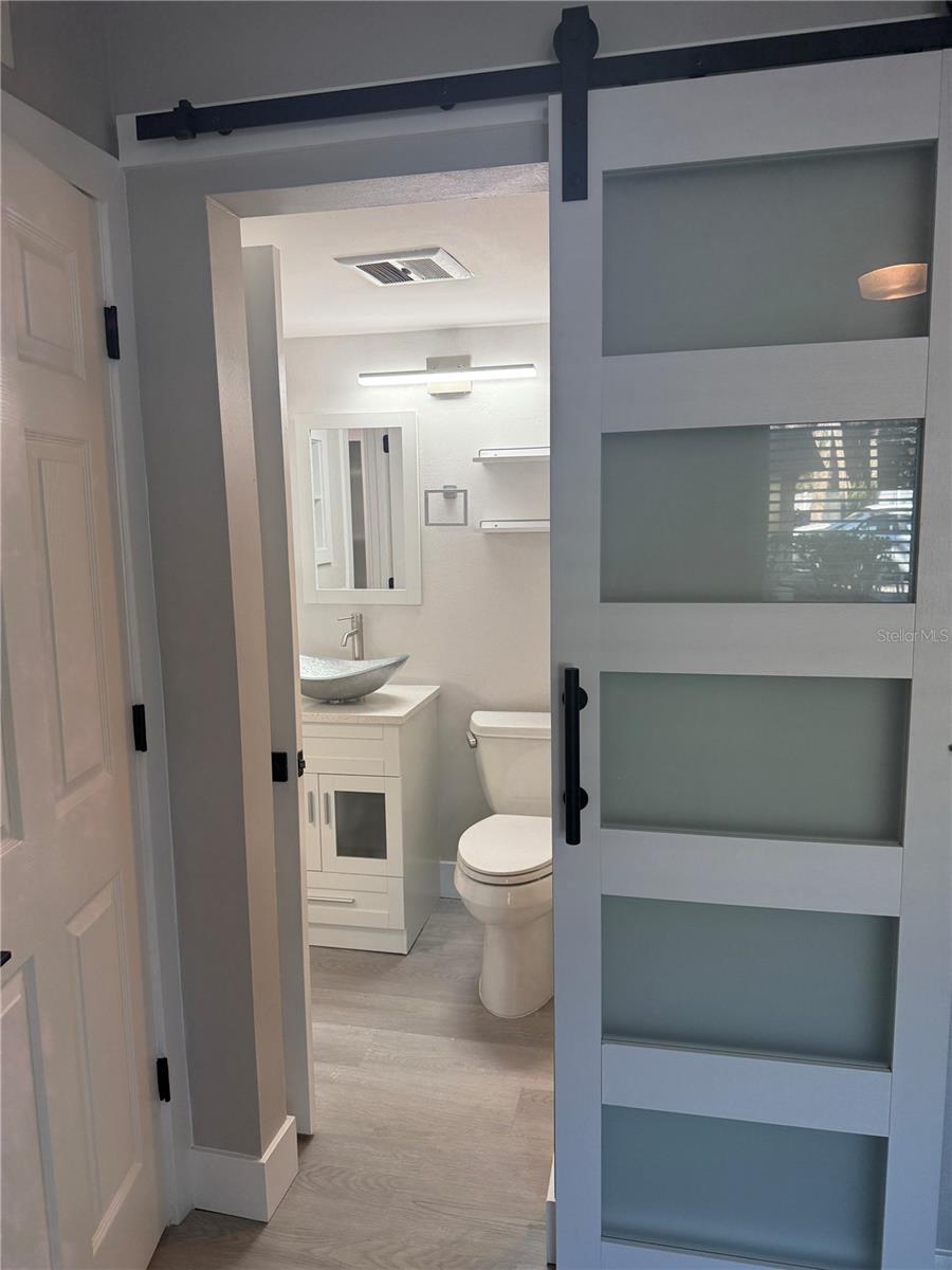 JEFFERSON HOUSE THE CONDO - Residential Lease