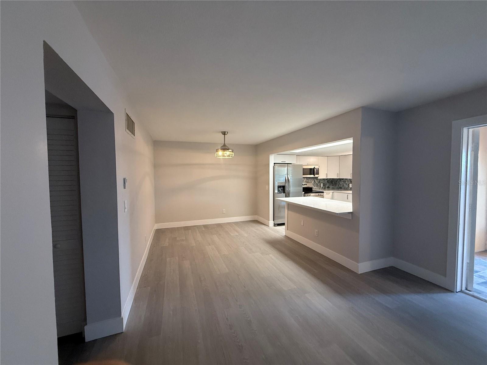 JEFFERSON HOUSE THE CONDO - Residential Lease