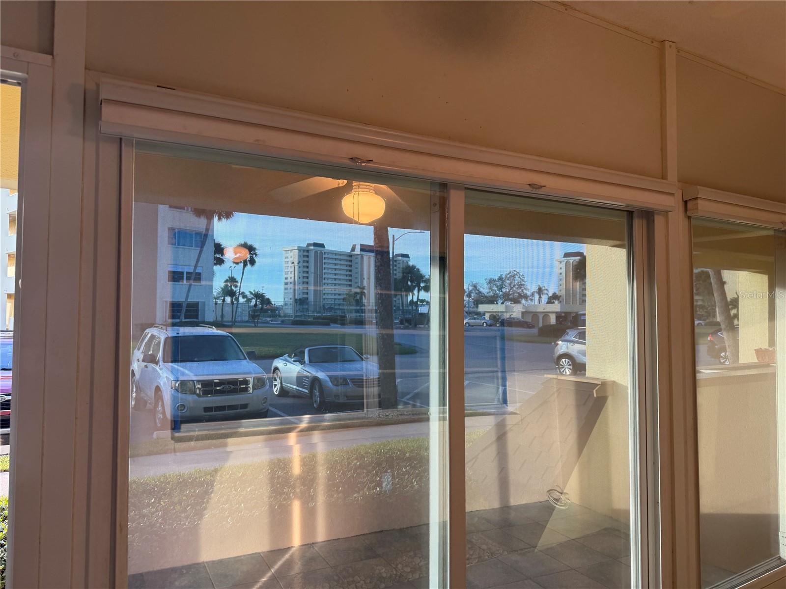 JEFFERSON HOUSE THE CONDO - Residential Lease