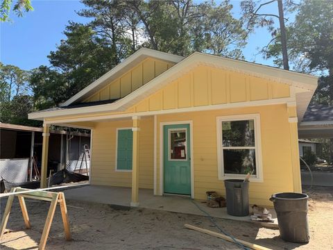 Photo of 8572 NW 39th Circle, Gainesville, FL 32653 (MLS # GC539421)