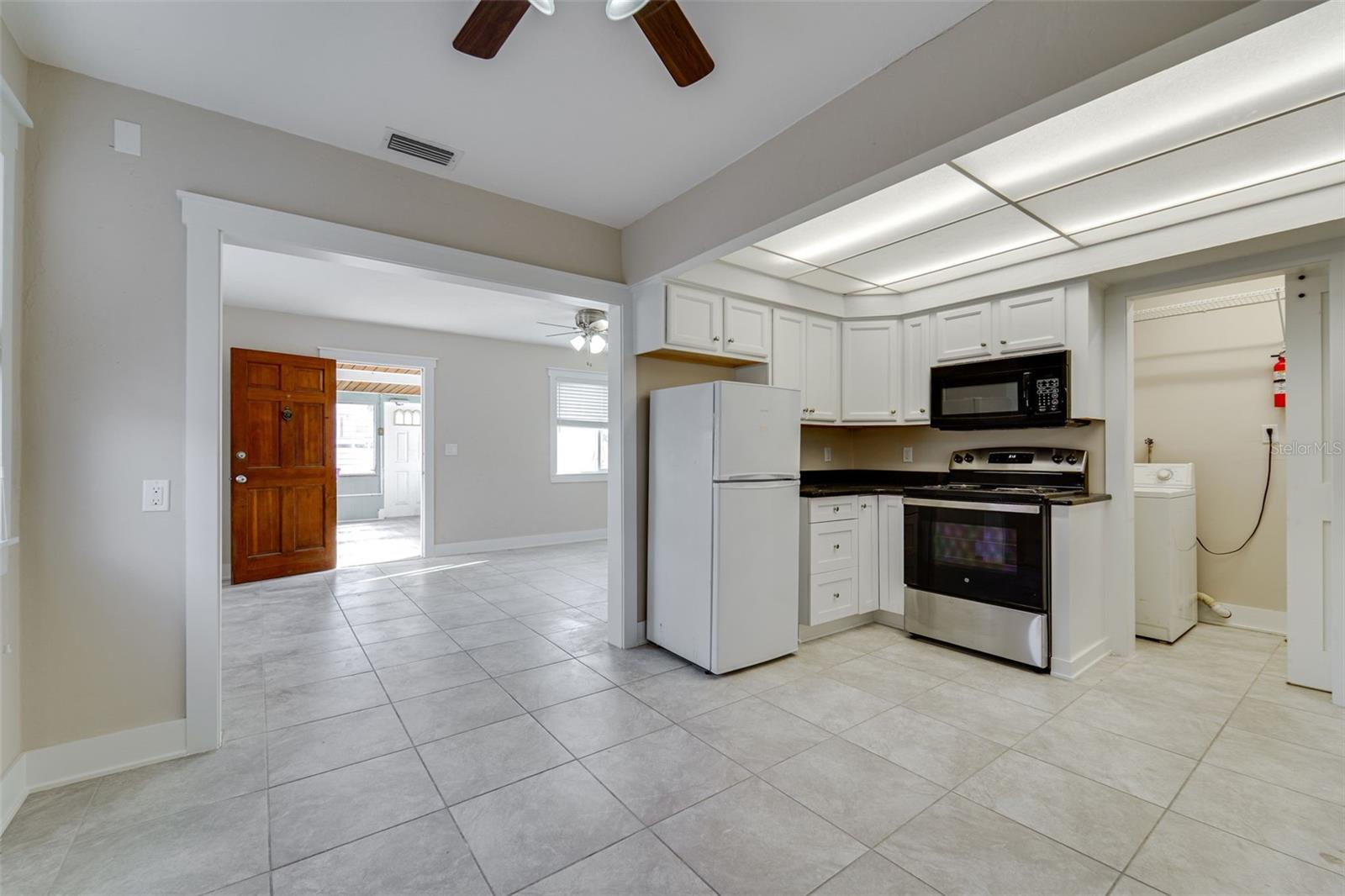 ST PETERSBURG BEACH REP - Residential Lease