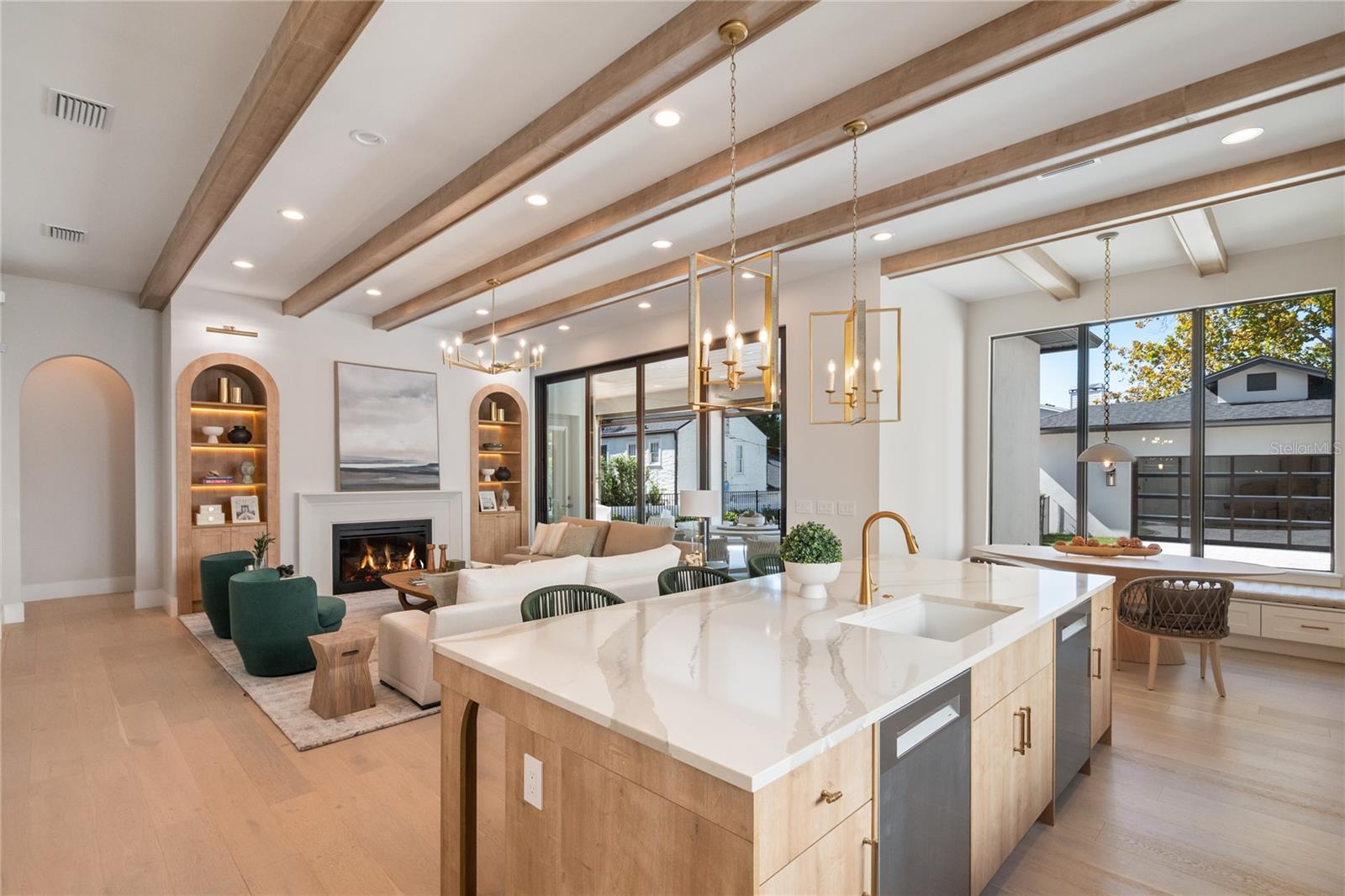 FOREST HILLS - Residential