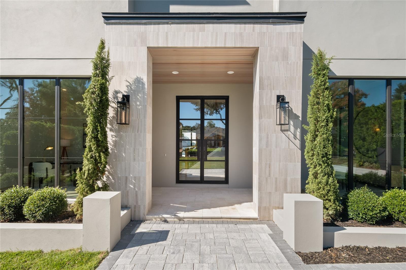 FOREST HILLS - Residential