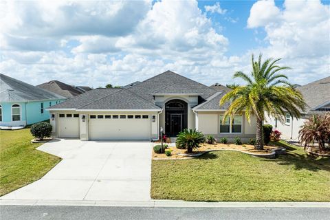 Photo of 3284 Lowe Court, The Villages, FL 32163 (MLS # G5109123)