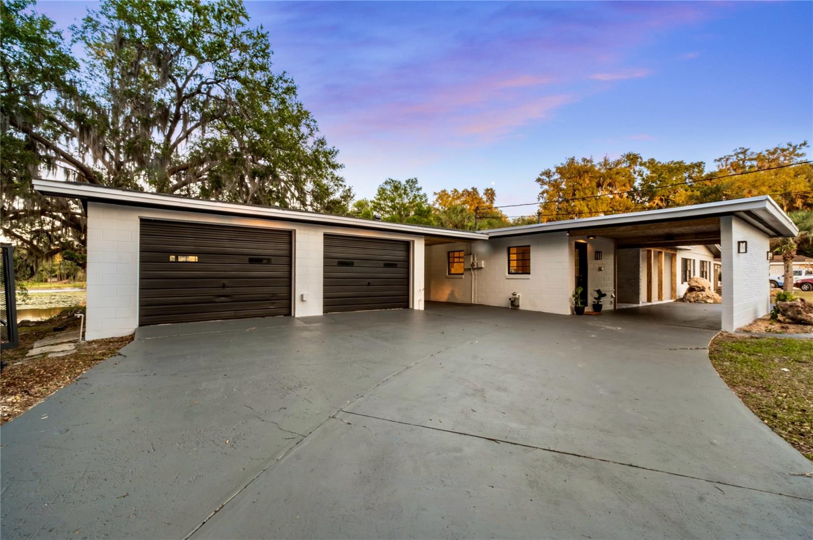 SPRING LAKE MANOR - Residential