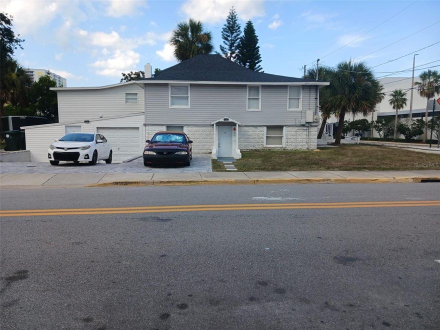 Prime investment opportunity in the heart of Daytona Beach! This property is perfectly positioned to generate income as a short-term rental (Airbnb/VRBO) or a long-term rental. Located within walking distance to the iconic Daytona Boardwalk, amusements, restaurants, and the beach, and right next to the Daytona Lagoon Water Park, this home offers unbeatable proximity to year-round attractions.
Whether you’re looking to capitalize on strong vacation demand or secure a consistent long-term rental, this property’s location alone makes it a standout. Ideal for investors seeking cash flow in one of Florida’s most visited coastal destinations.