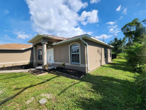 A home in NORTH PORT