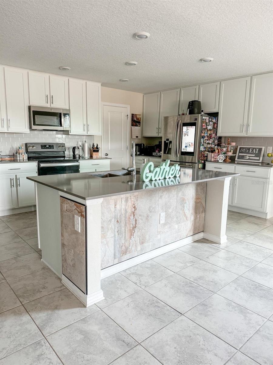 STOREY CREEK PH 1 - Residential