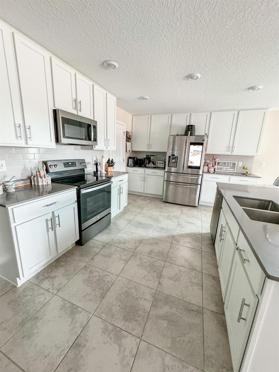 STOREY CREEK PH 1 - Residential