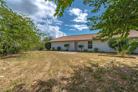 A home in PORT CHARLOTTE