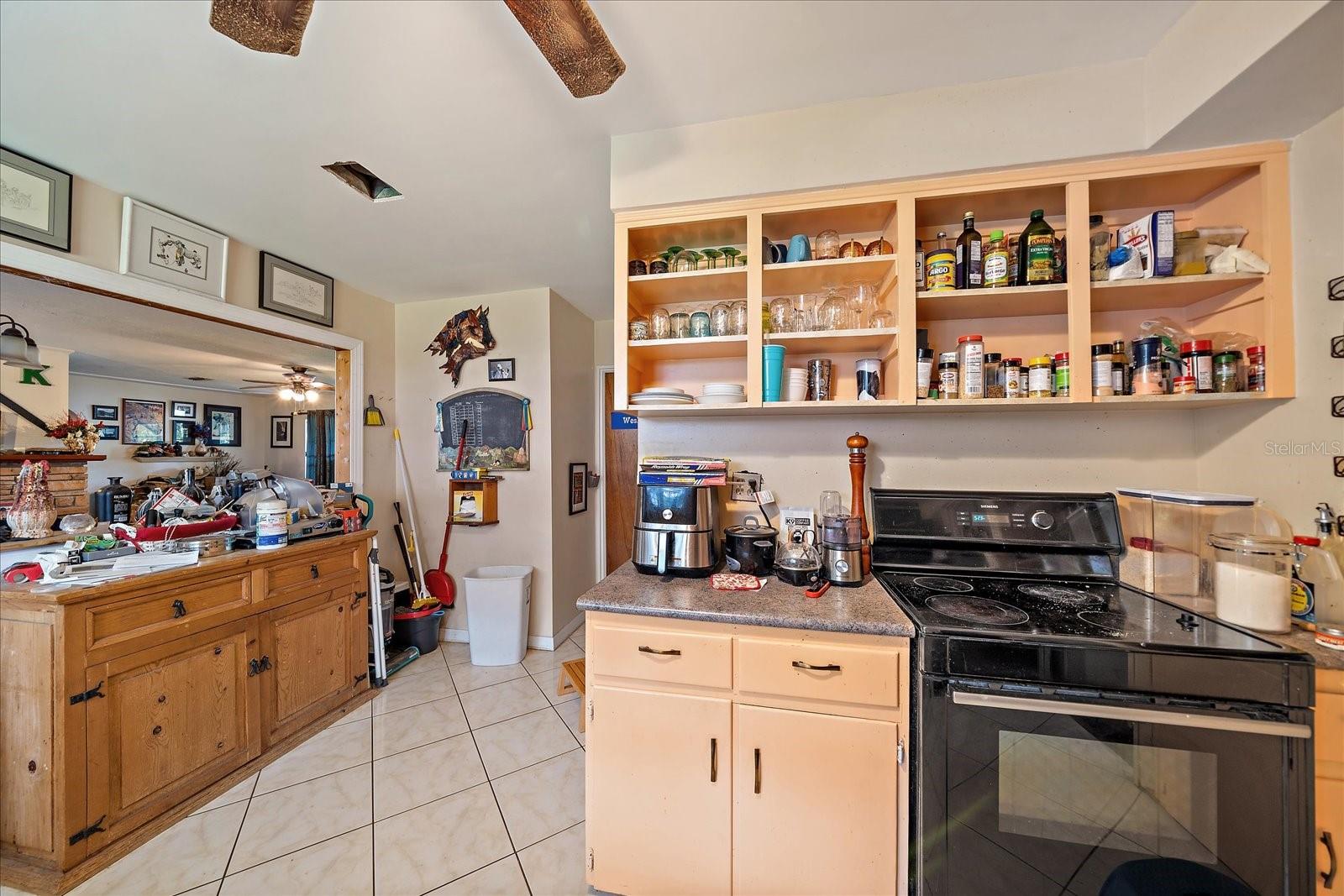 SOUTH GATE - Residential