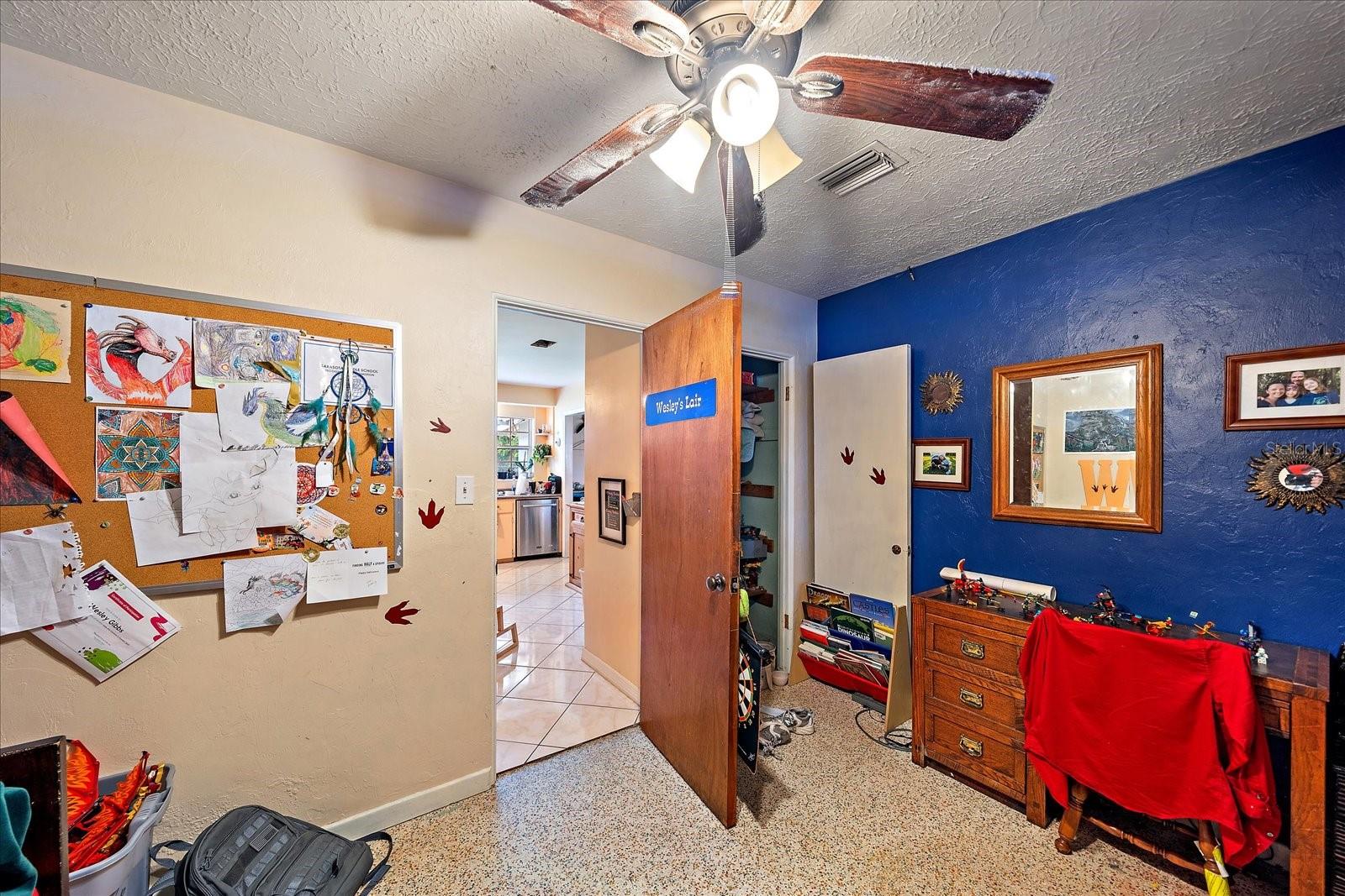 SOUTH GATE - Residential