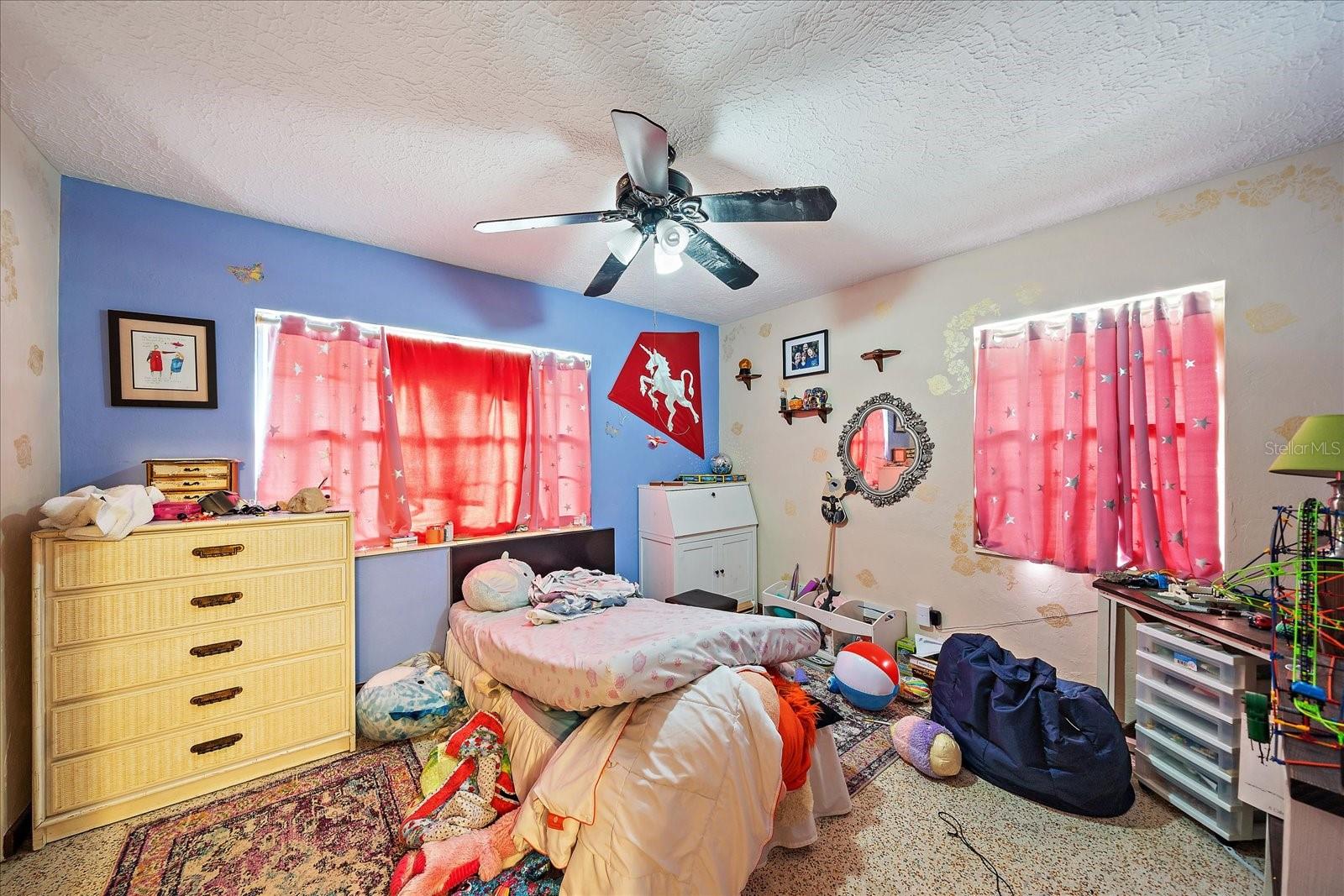 SOUTH GATE - Residential