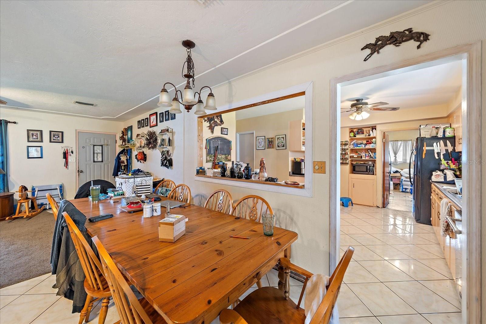 SOUTH GATE - Residential