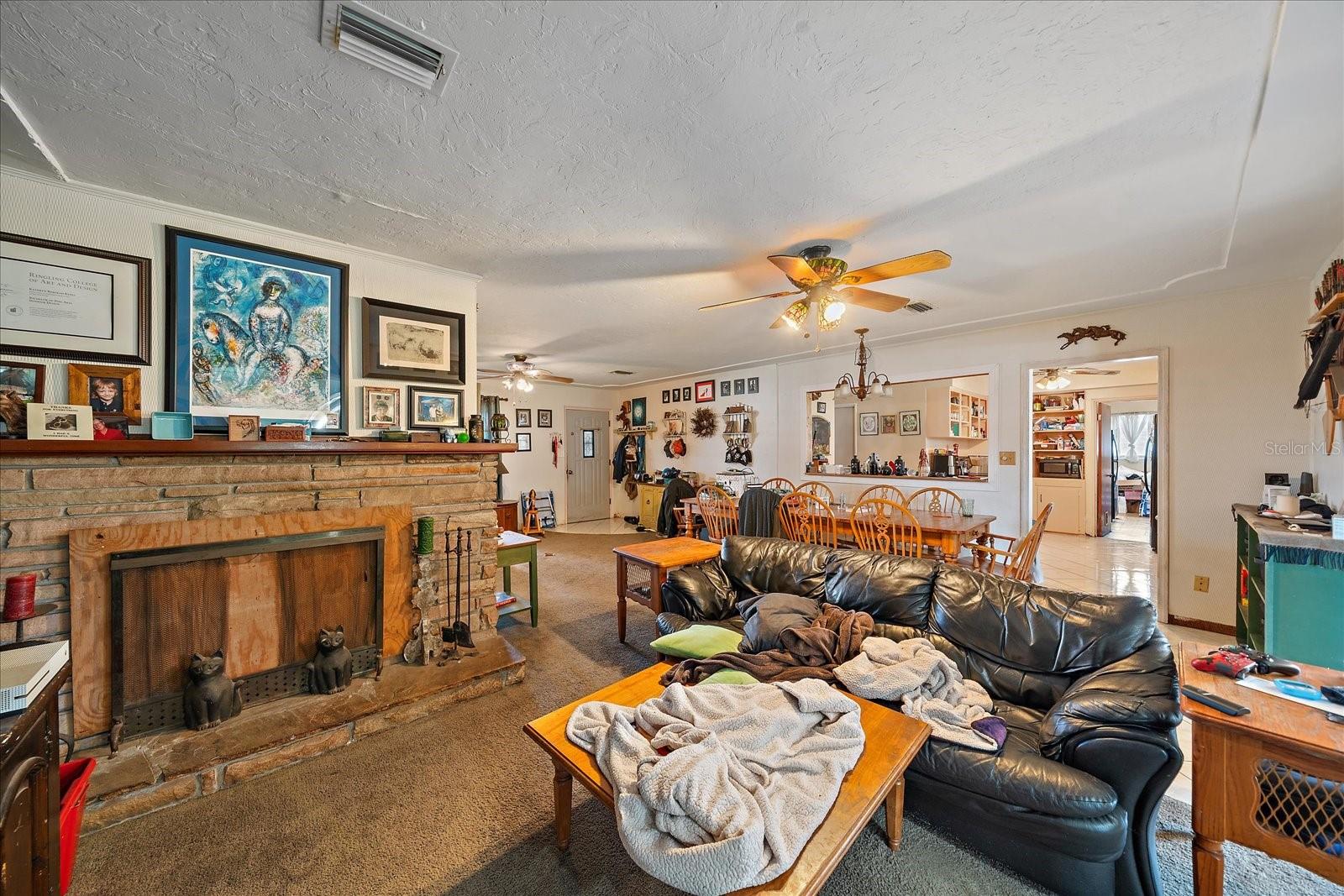 SOUTH GATE - Residential