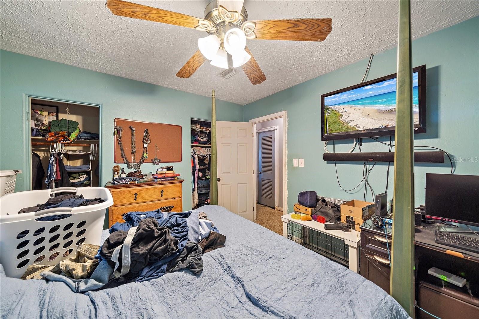 SOUTH GATE - Residential