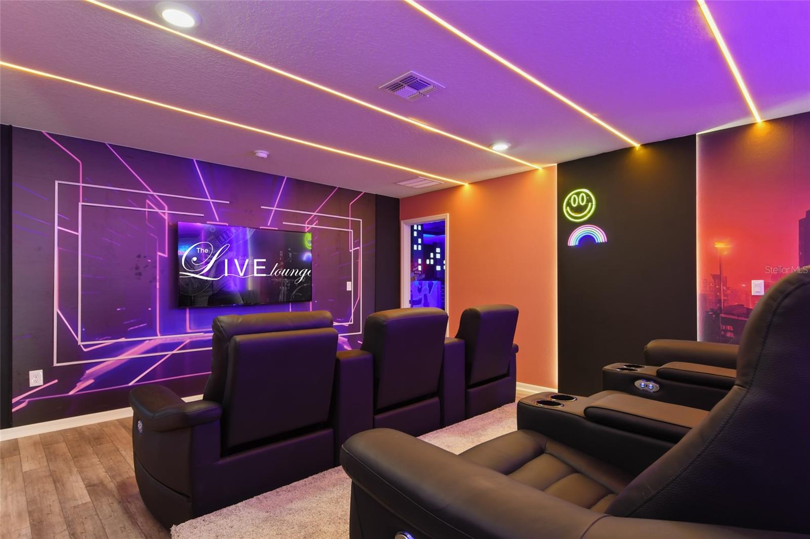 WINDSOR CAY RESORT - Residential