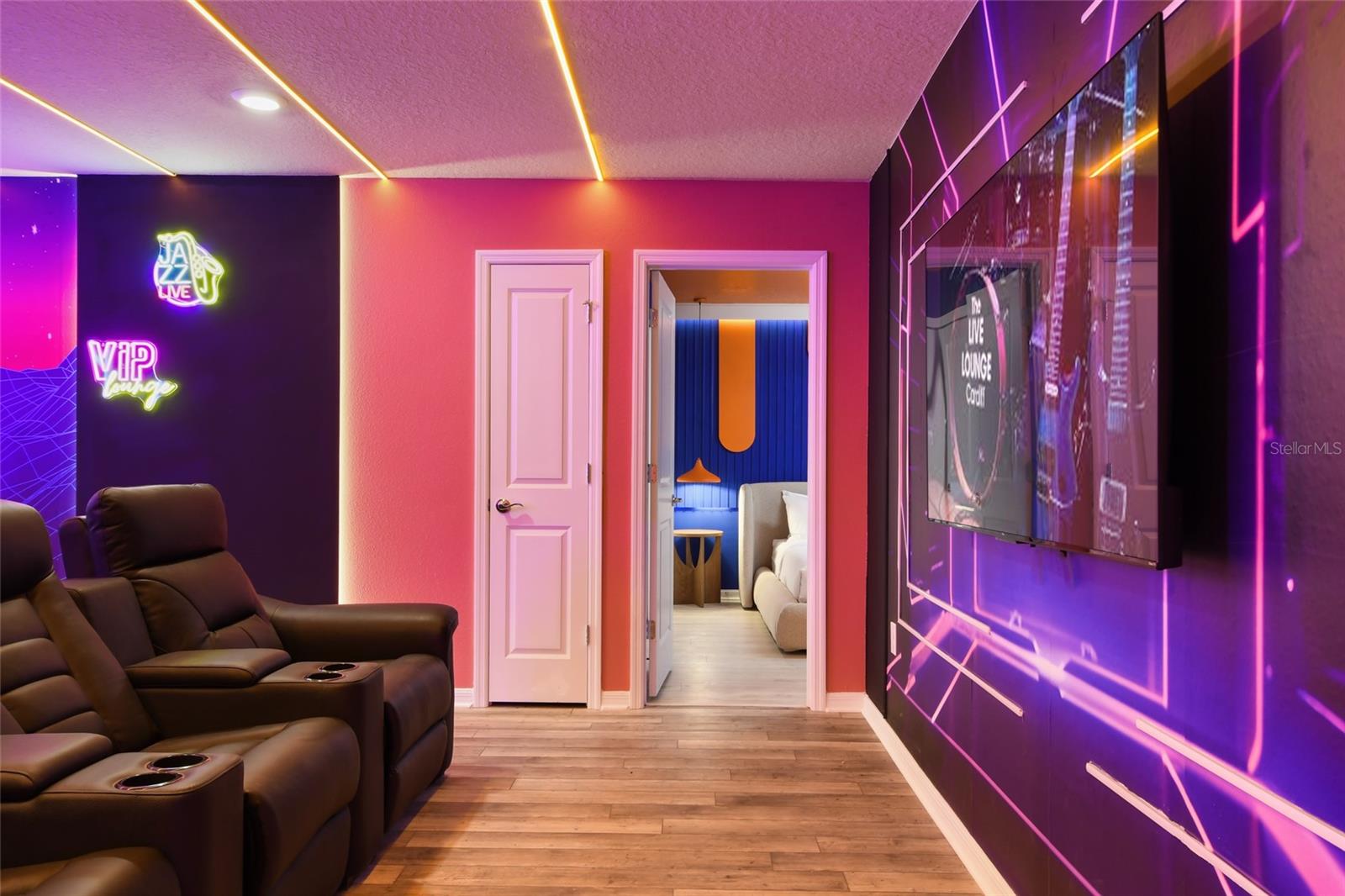 WINDSOR CAY RESORT - Residential