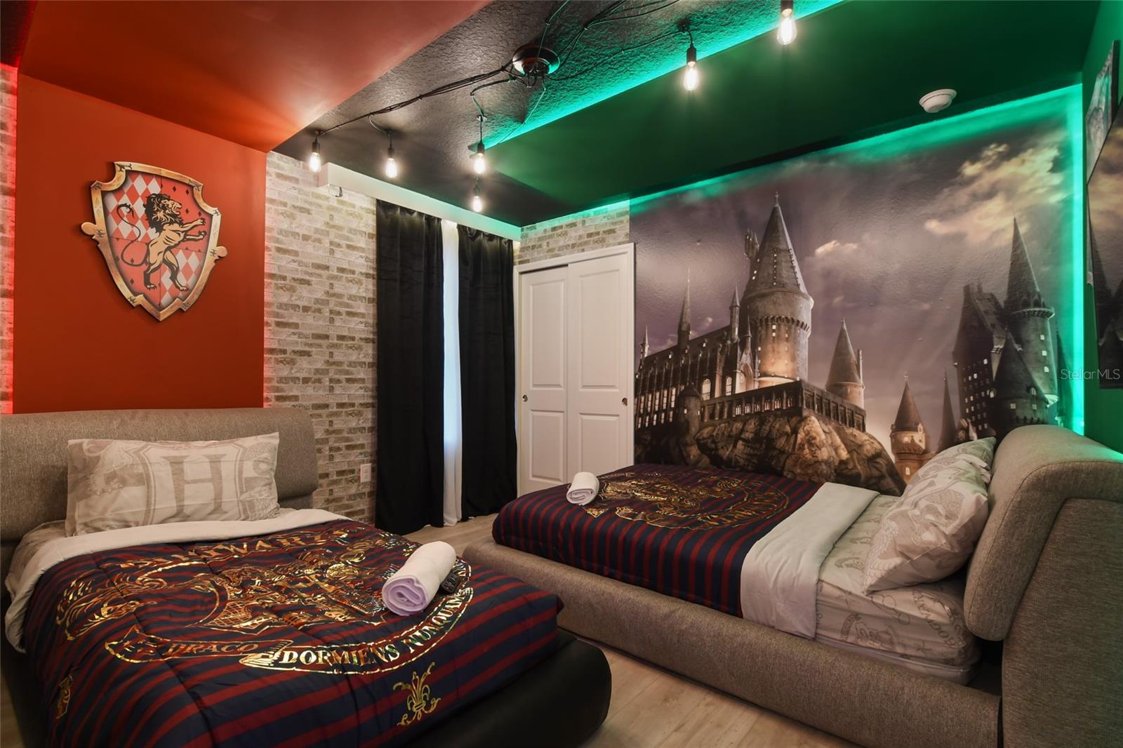 WINDSOR CAY RESORT - Residential