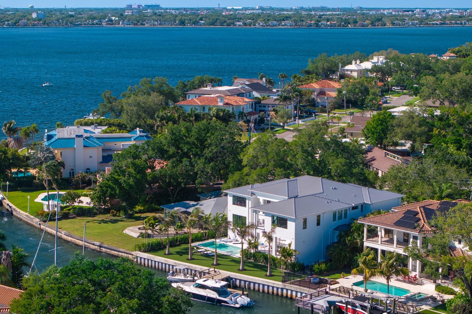 DAVIS ISLANDS PB10 PG52 TO 57 - Residential