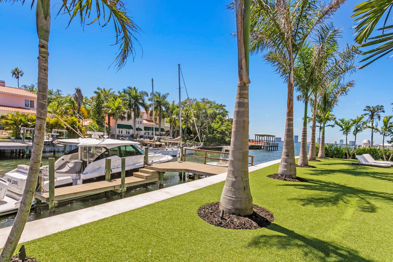DAVIS ISLANDS PB10 PG52 TO 57 - Residential