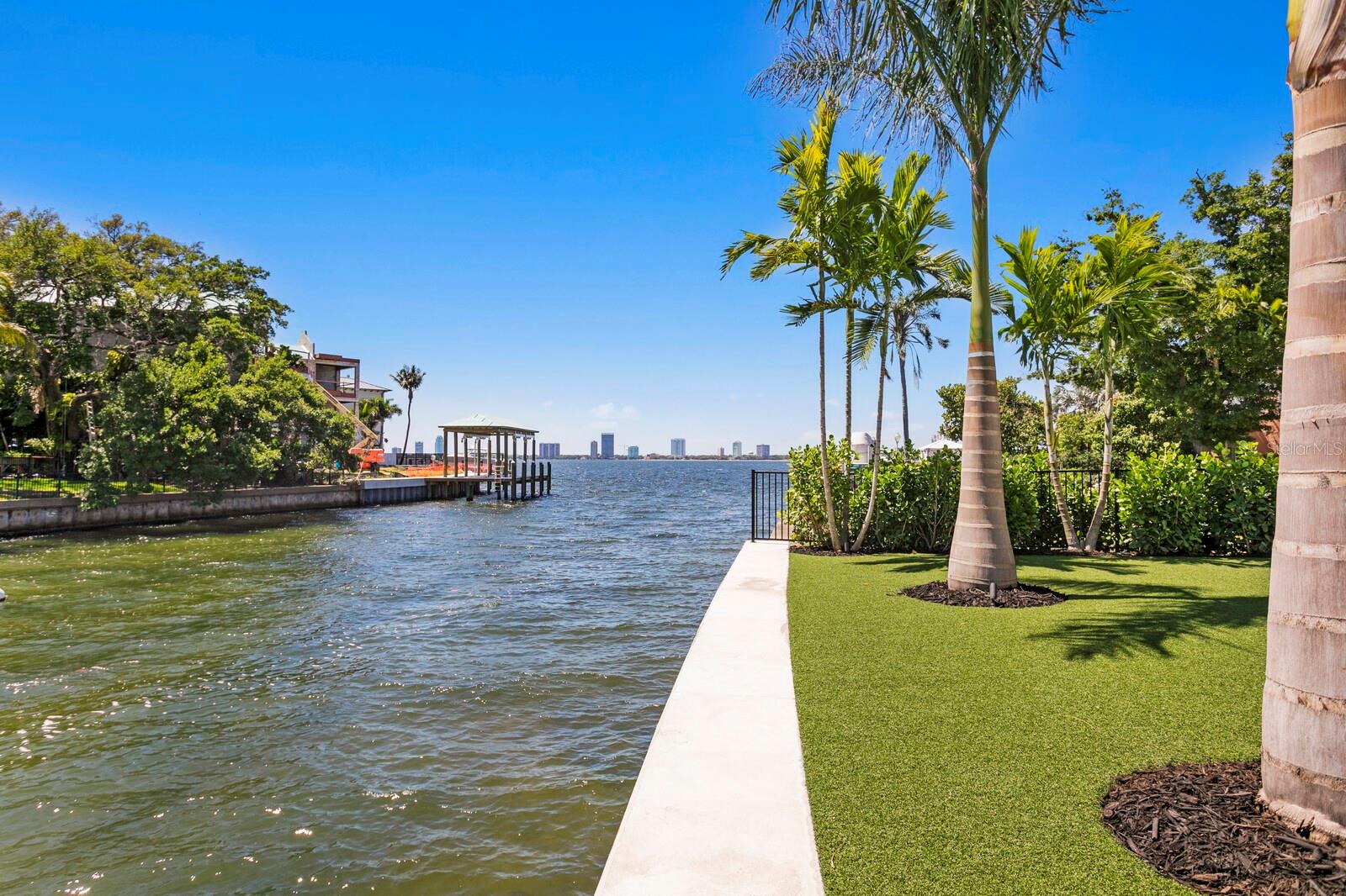 DAVIS ISLANDS PB10 PG52 TO 57 - Residential