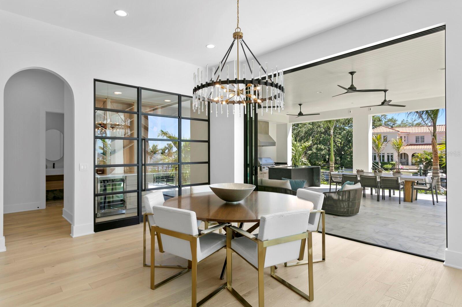 DAVIS ISLANDS PB10 PG52 TO 57 - Residential