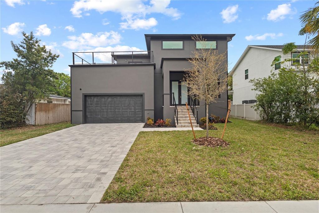 Photo of 4716 W Euclid Avenue, Tampa, FL 33629 (MLS # L4958735)