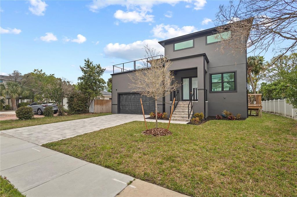 Photo of 4716 W Euclid Avenue, Tampa, FL 33629 (MLS # L4958735)