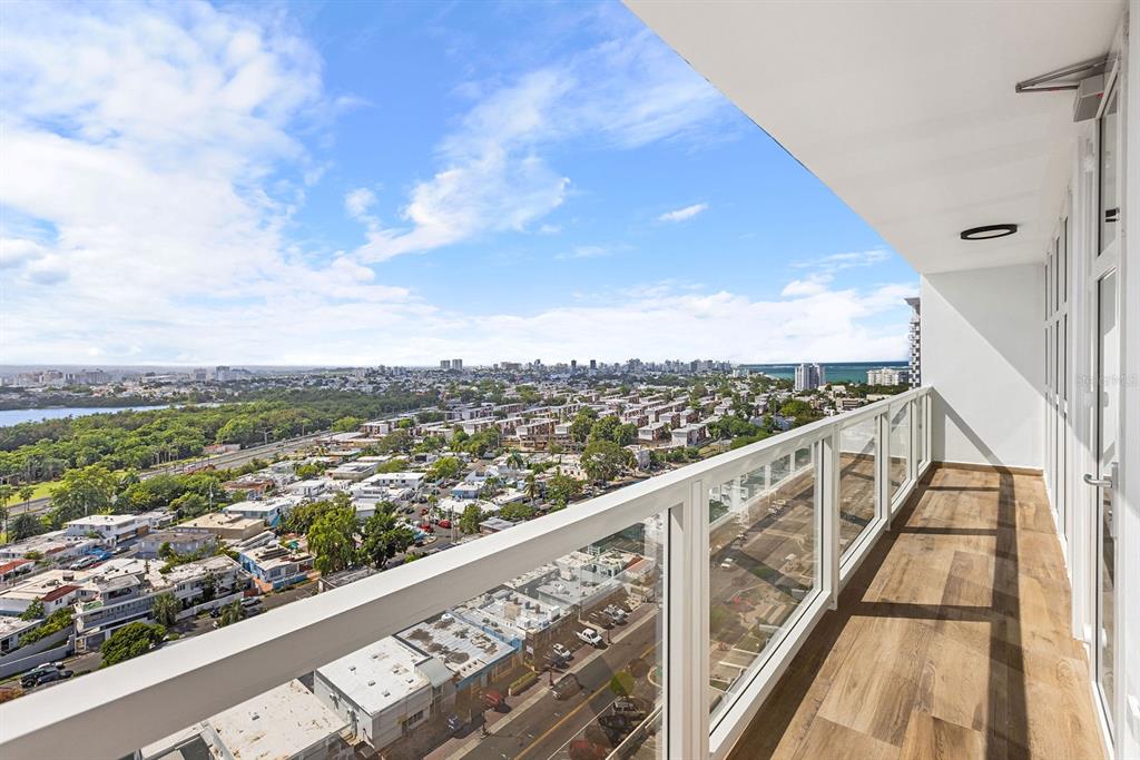 SURFSIDE MANSIONS - Residential