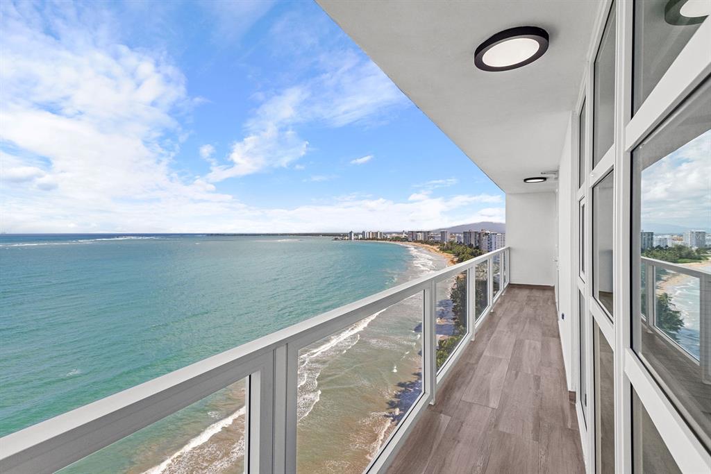 SURFSIDE MANSIONS - Residential