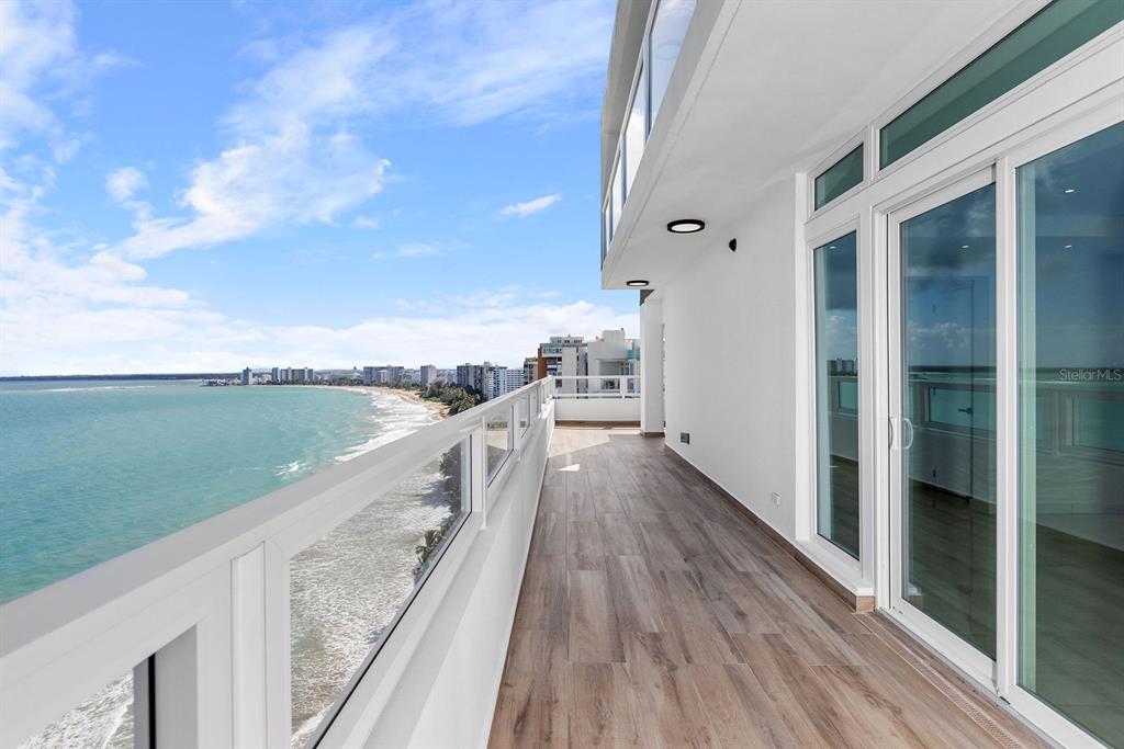 SURFSIDE MANSIONS - Residential