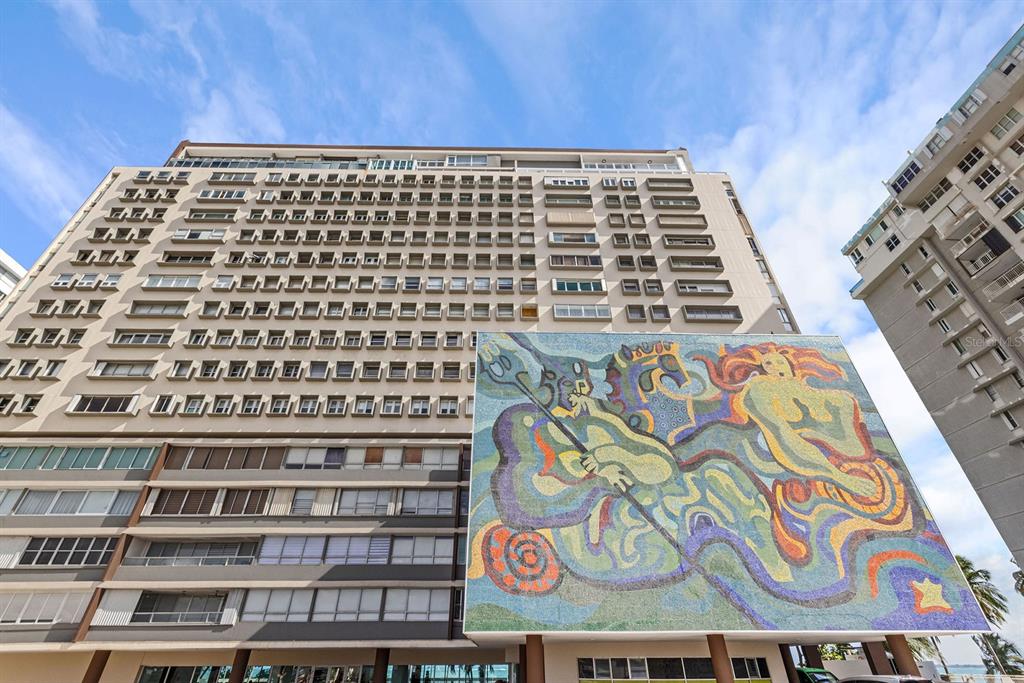 SURFSIDE MANSIONS - Residential