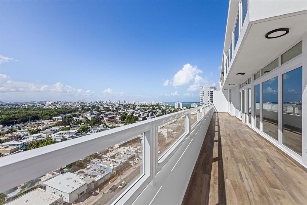 SURFSIDE MANSIONS - Residential