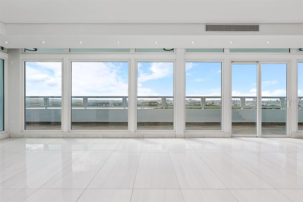 SURFSIDE MANSIONS - Residential