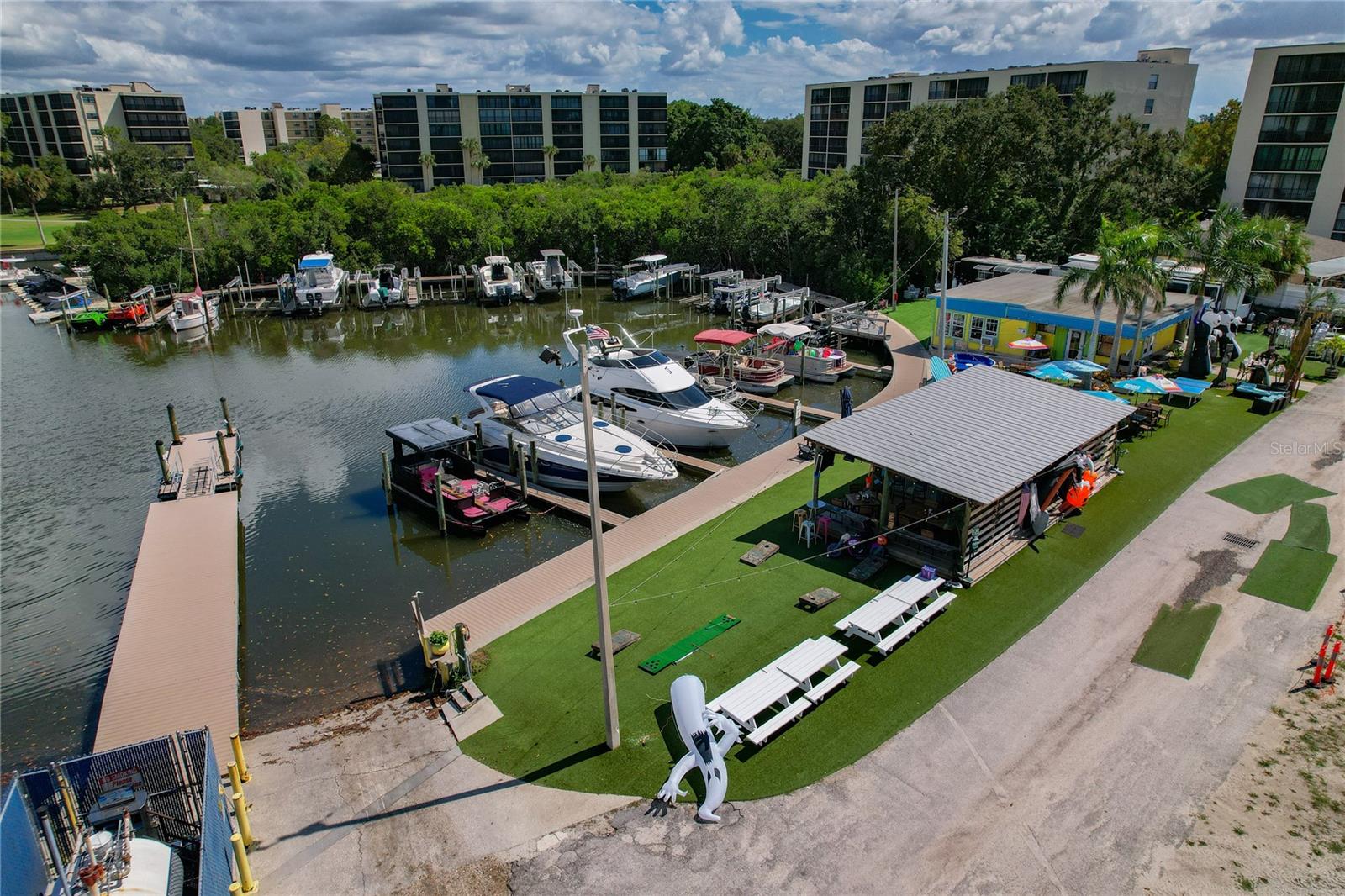 COVE CAY 26-16 VILLAGE I - Residential