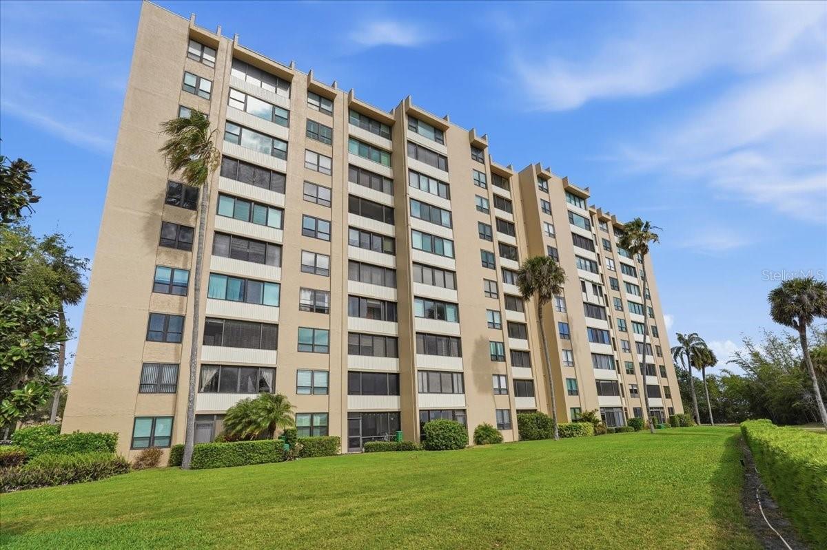 COVE CAY 26-16 VILLAGE I - Residential