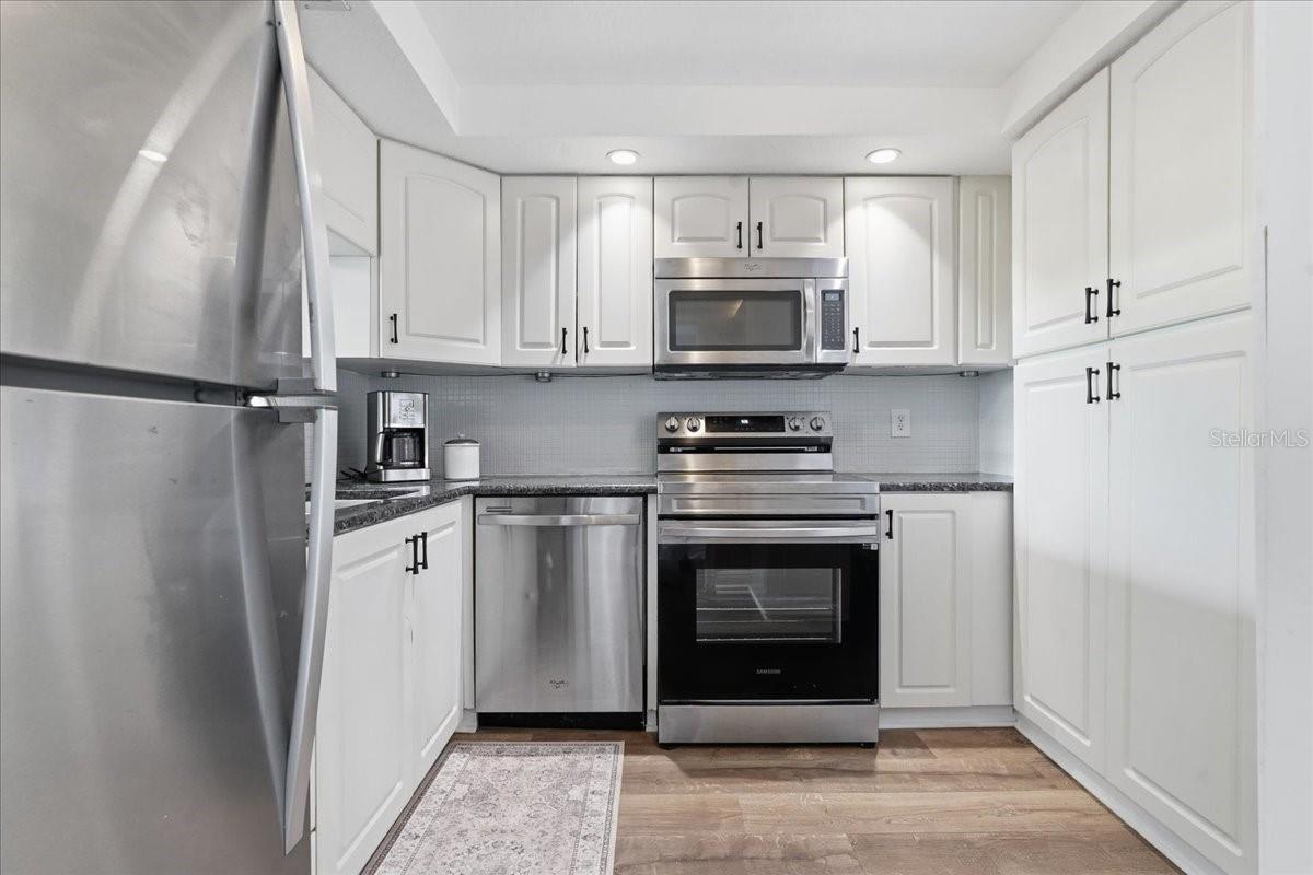 COVE CAY 26-16 VILLAGE I - Residential