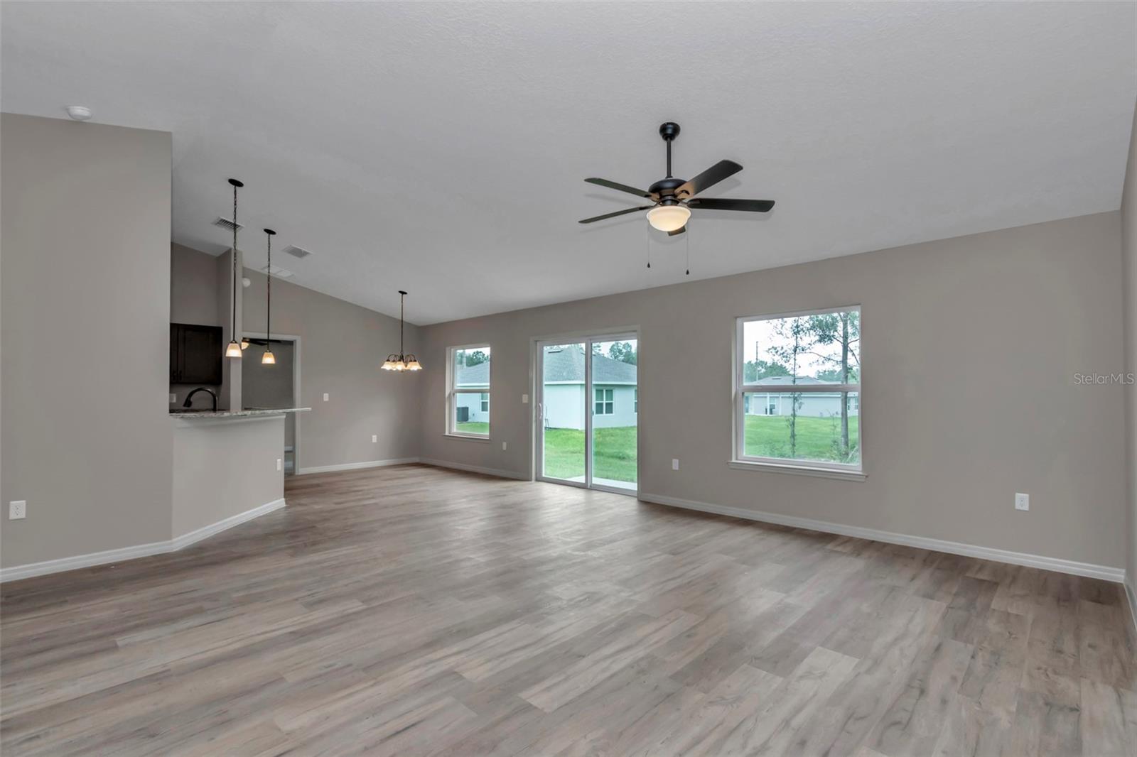 RAINBOW LAKES ESTATE - Residential