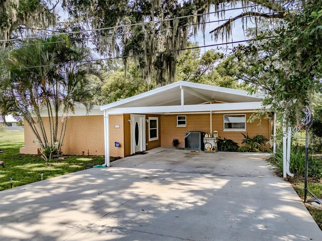 Photo of 3812 Pennsylvania Avenue, Plant City, FL 33566 (MLS # TB8409230)