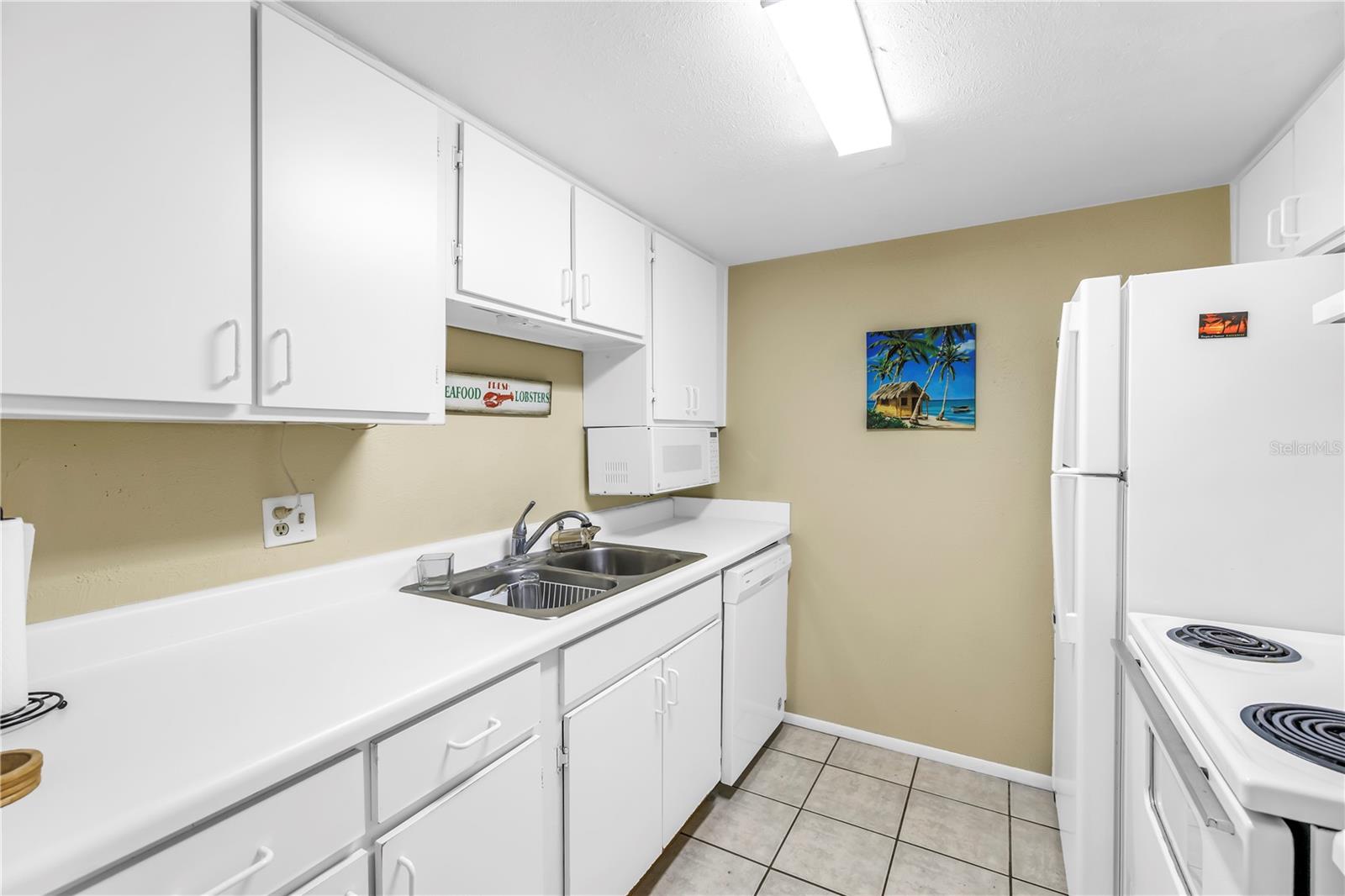 BERMUDA BAY BEACH CONDO - Residential