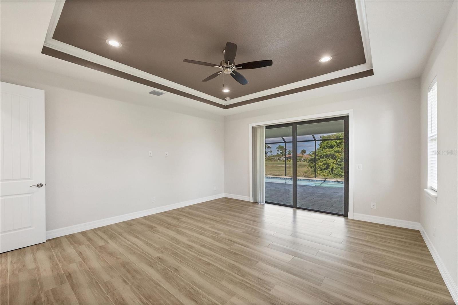 ROTONDA WEST PINE VALLEY - Residential