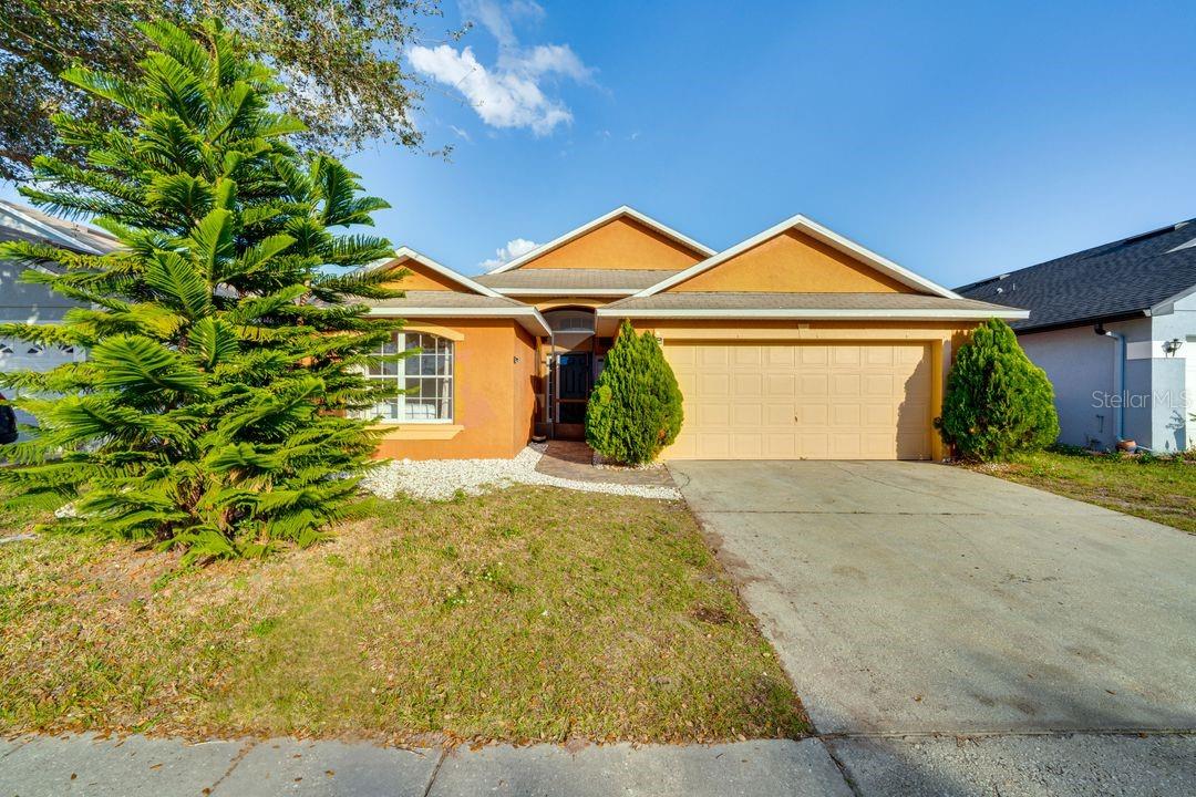 Welcome to this beautifully maintained single-story pool home in the heart of Kissimmee. Offering 3 spacious bedrooms and 2 bathrooms, this residence blends comfort and convenience with an inviting open floor plan. The living room is bright and airy with ample space perfect for relaxing after a long day. The kitchen is equipped with modern appliances, plenty of counter space, and overlooks the dining area, which sits beside large windows drawing in natural light. The primary suite features a walk-in closet and an en-suite bathroom with dual sinks and a step-in shower. The additional bedrooms are both conveniently located near the second full bathroom with a shower/tub combination. A laundry room with a washer and dryer is included for added convenience.
Step outside to the screened lanai and enjoy your private swimming pool, ideal for both quiet mornings and entertaining evenings. The backyard offers a tranquil retreat with no rear neighbors, providing extra privacy. The home also includes a two-car garage and driveway parking.
Located just off Poinciana Boulevard and close to U.S. 192, this home offers quick access to major roadways including SR 417 and I-4, making commutes seamless. Shopping, dining, and entertainment are just minutes away with The Loop, Old Town, and the attractions along Highway 192. For outdoor fun, Shingle Creek Regional Park is nearby, and the world-famous Walt Disney World Resort is only about 8 miles away. Universal Studios and SeaWorld are also easily accessible. Everyday conveniences such as Publix, Walmart, and Target are all within a short drive.
This Kissimmee gem combines comfort, location, and lifestyle, for living in Central Florida.
This home can be rented furnished or unfurnished ( optional)