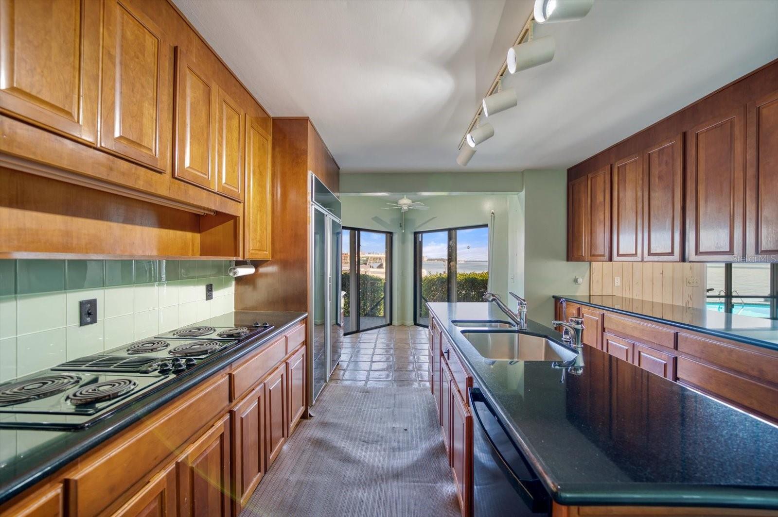 BELLEAIR BEACH - Residential