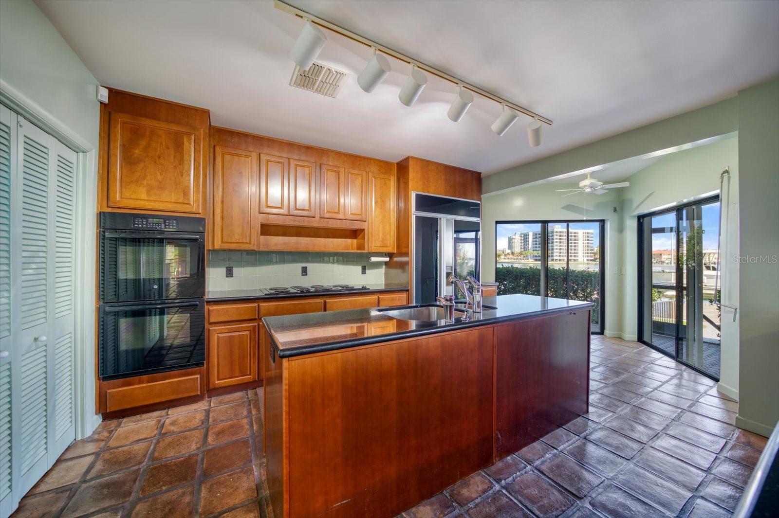 BELLEAIR BEACH - Residential