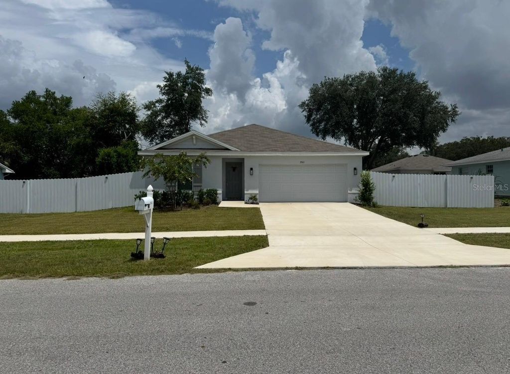 Photo of 3561 SW 150th Loop, Ocala, FL 34476 (MLS # OM729322)