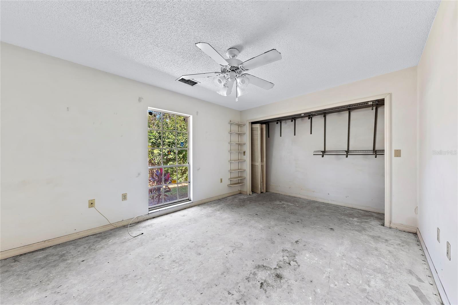 DESOTO LAKES COUNTRY CLUB COLONY 5 - Residential