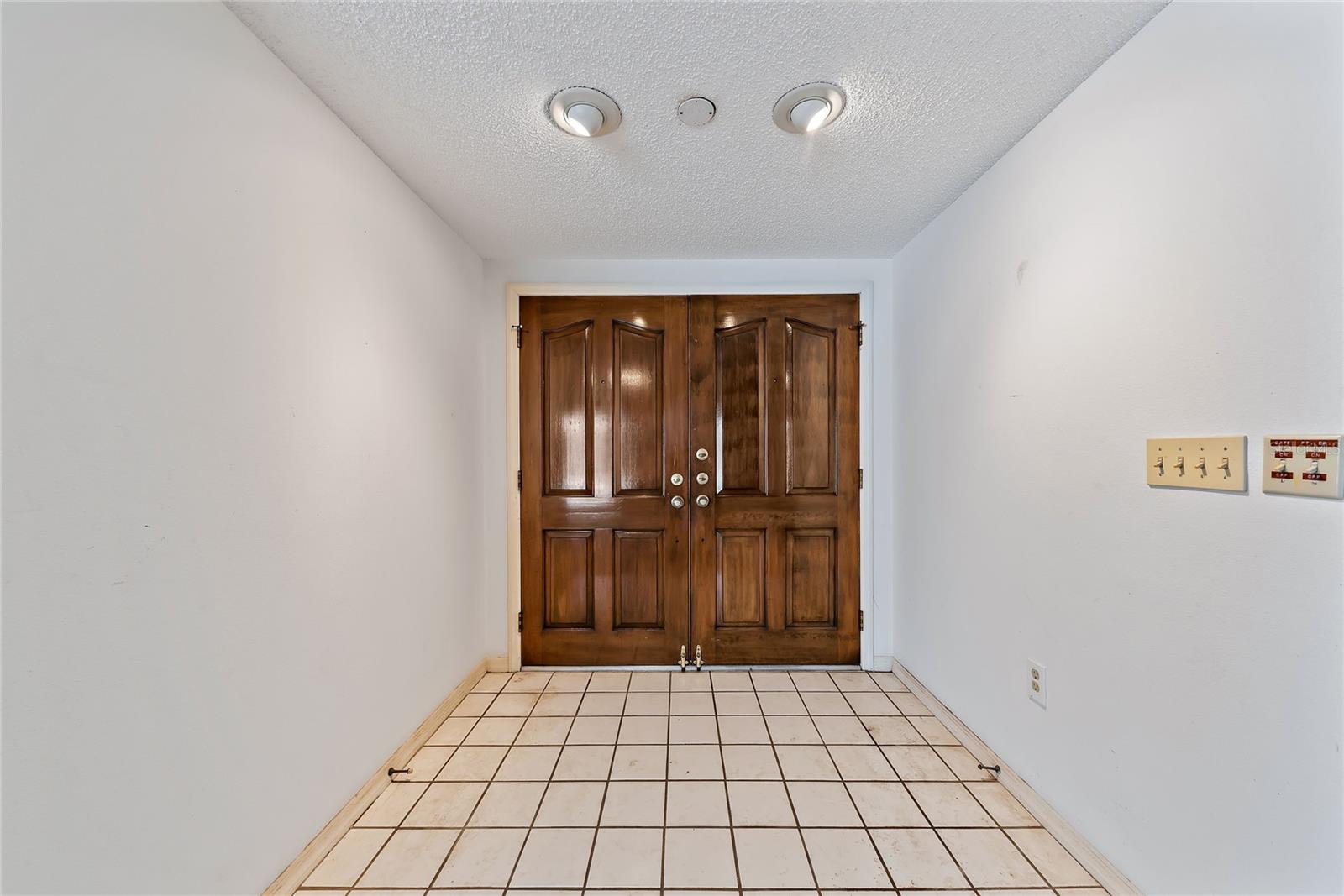 DESOTO LAKES COUNTRY CLUB COLONY 5 - Residential